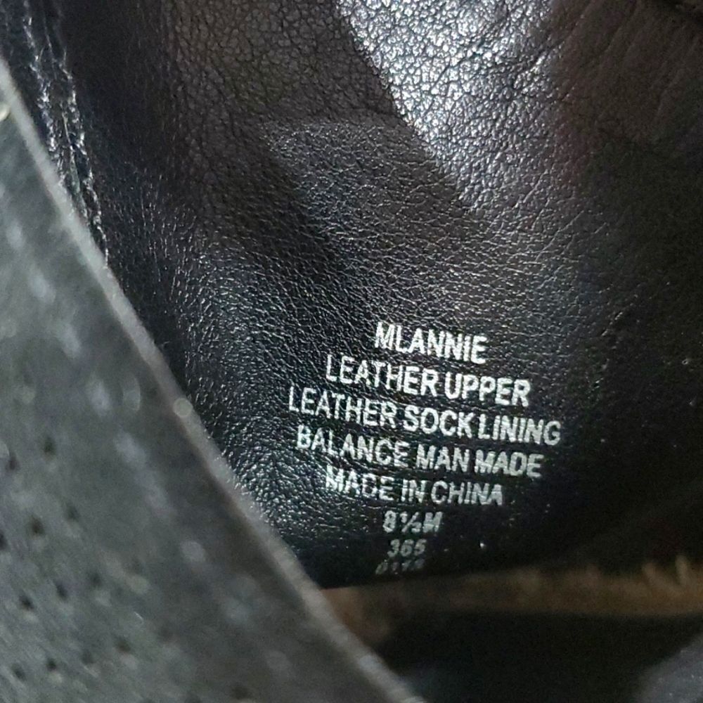 Marc Fisher Melanie, Leather Black Wedge Sandals Size 8.5 - Picture 7 of 7